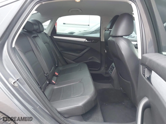 2013 Volkswagen Passat SE w/Sunroof with VIN 1VWBH7A30DC023976, listed as a IAAI auction lot 41392821 with 134,736 mi miles. Bid and sale history available at carsss.com. Image 8.