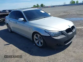 2008 BMW 5 Series 528i with VIN WBANU53598CT03171, listed as a IAAI auction lot 42086762 with 185,630 mi miles and . Bid and sale history available at carsss.com. Image 1.