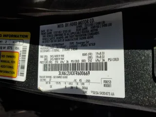 2015 Lincoln MKZ z VIN 3LN6L2JKXFR600669, wystawiony jako Copart lot #51130115 z przebiegiem 75 176 mil mil oraz Szkoda całkowita • Salvage title. Historia ofert i sprzedaży dostępna na DreamBid. Obrazek 12.