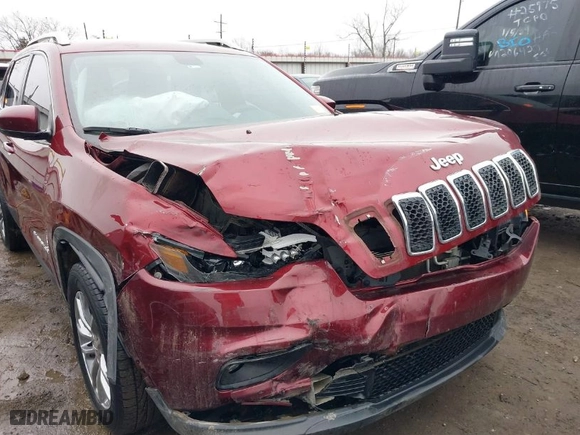 2019 Jeep Cherokee Latitude Plus with VIN 1C4PJLLB4KD226533, listed as a IAAI auction lot 41512342 with 56,457 mi miles. Bid and sale history available at carsss.com. Image 6.