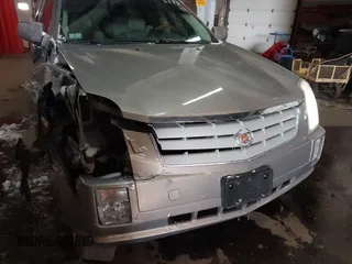 2008 Cadillac SRX AWD with VIN 1GYEE437080170811, listed as a IAAI auction lot 41218795 with 135,347 mi miles. Bid and sale history available at carsss.com. Image 6.