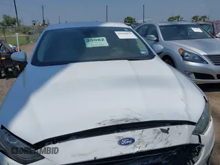 2020 Ford Fusion SE with VIN 3FA6P0HD3LR126389, listed as a IAAI auction lot 42110279 with 51,767 mi miles and . Bid and sale history available at DreamBid. Image 6.
