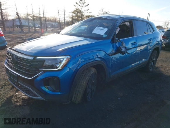 2024 Volkswagen Atlas SE с VIN 1V2HE2CA1RC219841, выставлен на аукционе IAAI как лот 41530355 с пробегом 8 133 миль миль и . История ставок и продаж доступна на DreamBid. Изображение 17.