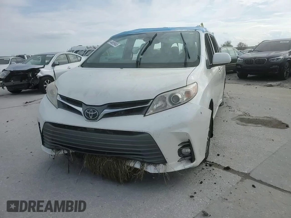 2019 Toyota Sienna XLE Auto Access Seat z VIN 5TDYZ3DC3KS971766, wystawiony jako Copart lot #44809945 z przebiegiem Nie podano mil oraz Szkoda całkowita • Salvage title. Historia ofert i sprzedaży dostępna na DreamBid. Obrazek 12.