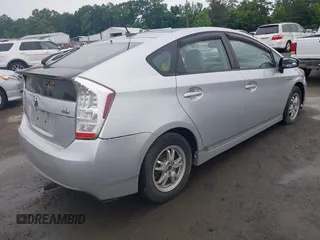 2010 Toyota Prius II z VIN JTDKN3DU4A0174731, wystawiony jako IAAI lot #42462738 z przebiegiem 181 862 mil mil oraz . Historia ofert i sprzedaży dostępna na DreamBid. Obrazek 4.