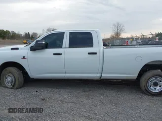 2024 Ram 2500 Tradesman with VIN 3C6UR5HL4RG156559, listed as a IAAI auction lot 41834788 with 2,789 mi miles and . Bid and sale history available at DreamBid. Image 14.