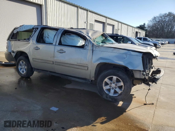 2013 GMC Yukon XL SLT with VIN 1GKS1KE09DR303472, listed as a Copart auction lot 42827325 with Not Provided miles and Salvage Title. Bid and sale history available at DreamBid. Image 4.