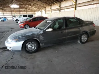 2002 Saturn LS z VIN 1G8JS54F72Y593493, wystawiony jako Copart lot #46571815 z przebiegiem 167 673 mil mil oraz Szkody całkowita. Historia ofert i sprzedaży dostępna na DreamBid. Obrazek 1.