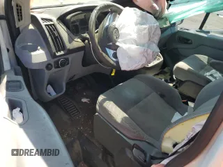 2015 Ford Transit XL z VIN 1FBZX2ZM5FKA21013, wystawiony jako Copart lot #59364675 z przebiegiem 251 821 mil mil oraz Szkoda całkowita • Salvage title. Historia ofert i sprzedaży dostępna na DreamBid. Obrazek 8.