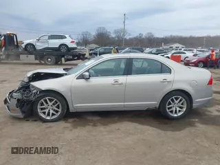 2010 Ford Fusion SEL with VIN 3FAHP0JGXAR119899, listed as a IAAI auction lot 41889286 with 159,834 mi miles. Bid and sale history available at carsss.com. Image 14.