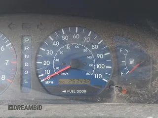 2001 Toyota Sienna LE with VIN 4T3ZF13C71U345315, listed as a IAAI auction lot 41887275 with 253,432 mi miles. Bid and sale history available at carsss.com. Image 7.
