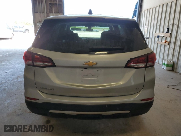 2022 Chevrolet Equinox LT z VIN 3GNAXJEV9NL178887, wystawiony jako Copart lot #53225015 z przebiegiem 34 743 mil mil oraz Czysty tytuł • Clean title. Historia ofert i sprzedaży dostępna na DreamBid. Obrazek 6.