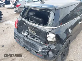2019 MINI Hardtop Cooper S z VIN WMWXP7C56K2A49415, wystawiony jako IAAI lot #41952188 z przebiegiem 143 633 mil mil oraz . Historia ofert i sprzedaży dostępna na DreamBid. Obrazek 6.