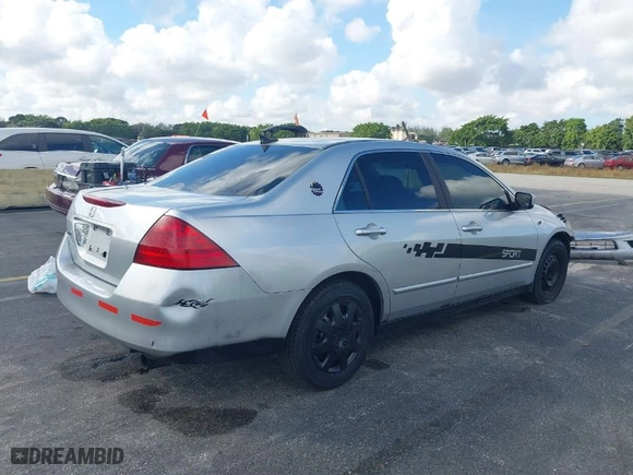 2006 Honda Accord Sdn LX with VIN 3HGCM56476G701701, listed as a IAAI auction lot 41530071 with 253234 miles. Bid and sale history available at carsss.com. Image 4.