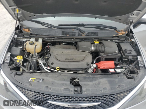 2021 Chrysler Voyager LXi with VIN 2C4RC1DG2MR566507, listed as a Copart auction lot 52033015 with 121,480 mi miles and Non Repairable. Bid and sale history available at DreamBid. Image 12.