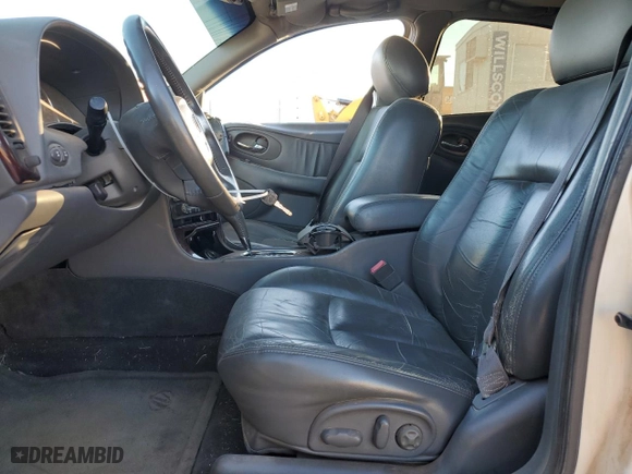 2002 Oldsmobile Aurora with VIN 1G3GR64H024127902, listed as a Copart auction lot 86681674 with 0 mi miles and Salvage Title. Bid and sale history available at carsss.com. Image 7.
