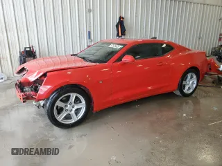 2017 Chevrolet Camaro 1LT z VIN 1G1FB1RS2H0105383, wystawiony jako Copart lot #57523425 z przebiegiem 70 520 mil mil oraz Czysty tytuł • Clean title. Historia ofert i sprzedaży dostępna na DreamBid. Obrazek 1.