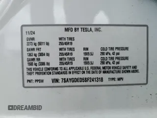 2025 Tesla Model Y Long Range with VIN 7SAYGDED5SF241318, listed as a Copart auction lot 51614245 with 3,682 mi miles and Salvage Title. Bid and sale history available at DreamBid. Image 13.
