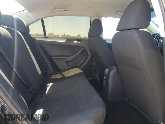 2015 Volkswagen Jetta SE z VIN 3VWD17AJ8FM231567, wystawiony jako Copart lot #55333725 z przebiegiem Nie podano mil oraz Szkoda całkowita • Salvage title. Historia ofert i sprzedaży dostępna na DreamBid. Obrazek 10.