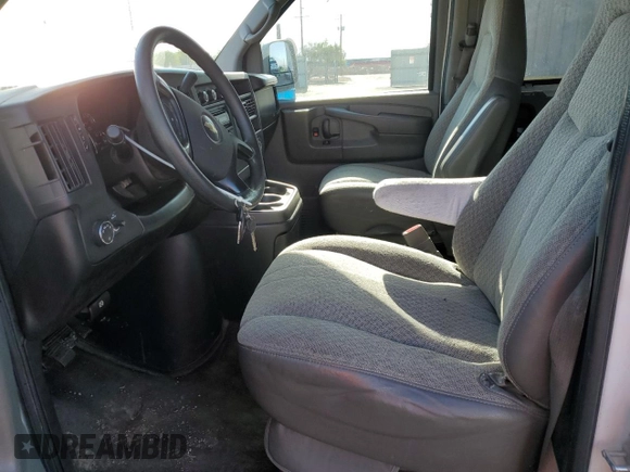 2008 Chevrolet Express Passenger with VIN 1GAHG39K881219176, listed as a Copart auction lot 63351815 with 232,917 mi miles and Clean title. Bid and sale history available at DreamBid. Image 7.