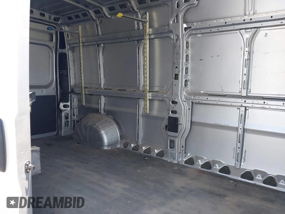 2022 Ram ProMaster Cargo with VIN 3C6LRVDG2NE123344, listed as a IAAI auction lot 42233518 with 73,959 mi miles and . Bid and sale history available at DreamBid. Image 8.