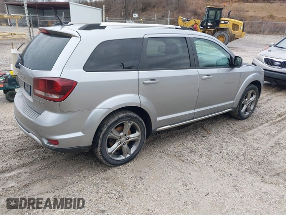 2017 Dodge Journey Crossroad Plus with VIN 3C4PDCGB5HT613256, listed as a IAAI auction lot 41509616 with 146,931 mi miles. Bid and sale history available at carsss.com. Image 4.