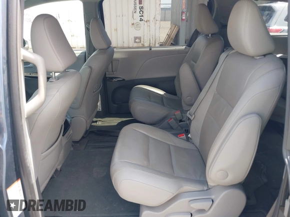 2017 Toyota Sienna XLE Auto Access Seat z VIN 5TDYZ3DC3HS826445, wystawiony jako IAAI lot #42455408 z przebiegiem 89 495 mil mil oraz . Historia ofert i sprzedaży dostępna na DreamBid. Obrazek 8.