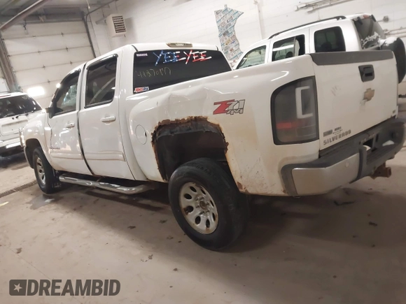 2011 Chevrolet Silverado 1500 with VIN 1GCPKTE39BF169611, listed as a IAAI auction lot 41270847 with 184,975 mi miles and . Bid and sale history available at DreamBid. Image 3.