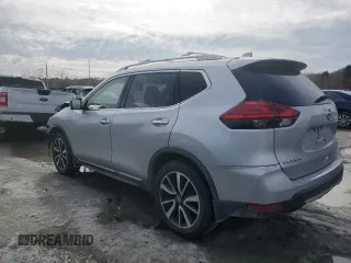 2017 Nissan Rogue SV z VIN JN8AT2MT7HW149353, wystawiony jako Copart lot #46567735 z przebiegiem 106 352 mil mil oraz Szkoda całkowita • Salvage title. Historia ofert i sprzedaży dostępna na DreamBid. Obrazek 2.