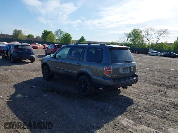 2008 Honda Pilot VP with VIN 5FNYF18208B008772, listed as a IAAI auction lot 42098599 with 186,981 mi miles and . Bid and sale history available at DreamBid. Image 3.