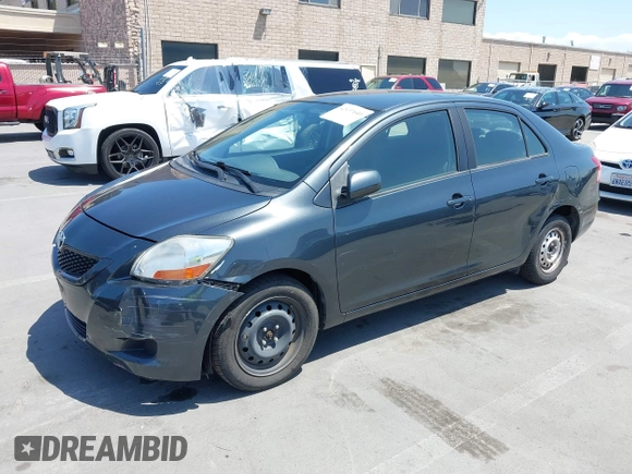 2010 Toyota Yaris z VIN JTDBT4K37A1388757, wystawiony jako IAAI lot #42137640 z przebiegiem 97 079 mil mil oraz . Historia ofert i sprzedaży dostępna na DreamBid. Obrazek 17.