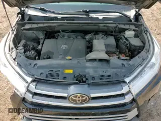 2017 Toyota Highlander LE with VIN 5TDBZRFH3HS428590, listed as a Copart auction lot 80146495 with 91,254 mi miles and Salvage title. Bid and sale history available at DreamBid. Image 16.