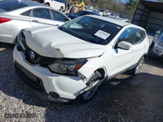 2017 Nissan Rogue Sport S with VIN JN1BJ1CP9HW029397, listed as a IAAI auction lot 41639000 with 63048 miles. Bid and sale history available at carsss.com. Image 17.