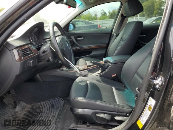 2007 BMW 3 Series 328i с VIN WBAVC53547FZ81441, выставлен на аукционе Copart как лот 63587525 с пробегом Не указан миль и Чистый • Clean title. История ставок и продаж доступна на DreamBid. Изображение 7.
