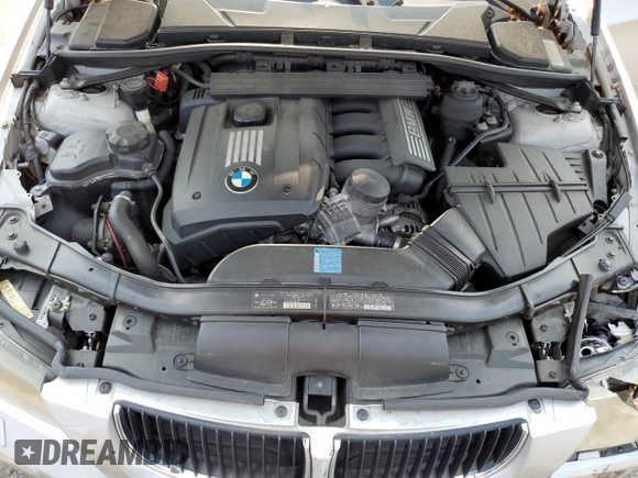 2007 BMW 3 Series 328i z VIN WBAVC53557FZ74918, wystawiony jako Copart lot #56892005 z przebiegiem 184 111 mil mil oraz Szkoda całkowita • Salvage title. Historia ofert i sprzedaży dostępna na DreamBid. Obrazek 11.