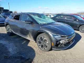 2022 Kia EV6 Wind with VIN KNDC3DLC5N5029103, listed as a IAAI auction lot 41632188 with 29,961 mi miles. Bid and sale history available at carsss.com. Image 1.