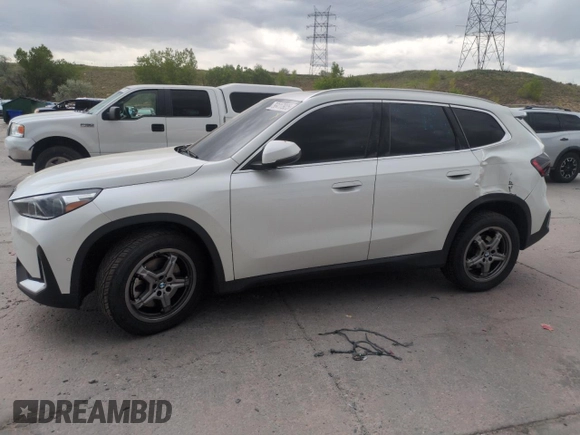 2023 BMW X1 xDrive28i with VIN WBX73EF06P5X45961, listed as a Copart auction lot 56417925 with 32,036 mi miles and Clean title. Bid and sale history available at DreamBid. Image 1.