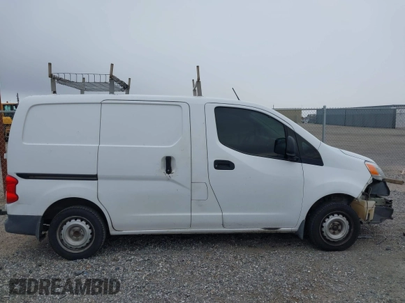 2017 Nissan NV200 S z VIN 3N6CM0KN3HK697546, wystawiony jako IAAI lot #41560058 z przebiegiem 406 357 mil mil oraz . Historia ofert i sprzedaży dostępna na DreamBid. Obrazek 14.