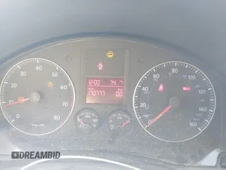 2008 Volkswagen Jetta S z VIN 3VWJM71K88M021296, wystawiony jako IAAI lot #42083787 z przebiegiem 170 777 mil mil oraz . Historia ofert i sprzedaży dostępna na DreamBid. Obrazek 7.