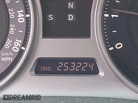 2007 Lexus IS with VIN JTHBK262175046682, listed as a IAAI auction lot 42167067 with 253,224 mi miles. Bid and sale history available at carsss.com. Image 7.