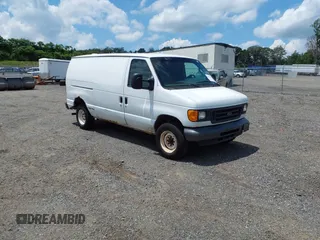 2007 Ford Econoline Cargo Commercial z VIN 1FTNE24W87DB00058, wystawiony jako IAAI lot #42342560 z przebiegiem 283 309 mil mil oraz . Historia ofert i sprzedaży dostępna na DreamBid. Obrazek 1.
