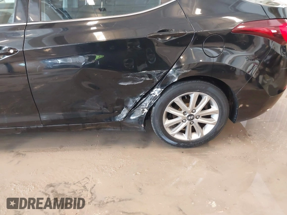 2015 Hyundai Elantra SE with VIN 5NPDH4AE4FH634354, listed as a IAAI auction lot 41596658 with 202,820 mi miles. Bid and sale history available at carsss.com. Image 6.