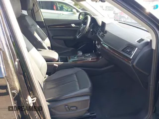 2019 Audi Q5 Premium with VIN WA1ANAFY2K2122904, listed as a IAAI auction lot 42262456 with 114,742 mi miles and . Bid and sale history available at DreamBid. Image 5.