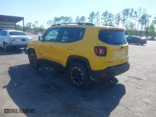2023 Jeep Renegade Upland with VIN ZACNJDB11PPP58351, listed as a IAAI auction lot 41890948 with 34,453 mi miles. Bid and sale history available at carsss.com. Image 3.