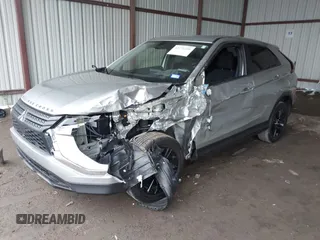 2024 Mitsubishi Eclipse Cross LE z VIN JA4ATVAA0RZ073419, wystawiony jako IAAI lot #42171208 z przebiegiem 5 606 mil mil oraz . Historia ofert i sprzedaży dostępna na DreamBid. Obrazek 2.