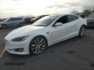 2017 Tesla Model S 100D with VIN 5YJSA1E29HF190383, listed as a Copart auction lot 50395785 with 83,352 mi miles and Salvage Title. Bid and sale history available at carsss.com. Image 1.