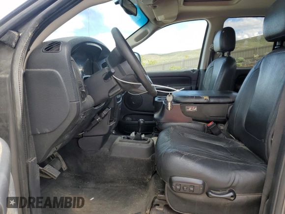 2005 Dodge 1500 SLT z VIN 1D7HU18D95S240346, wystawiony jako Copart lot #56873935 z przebiegiem 306 734 mil mil oraz Szkoda całkowita • Salvage title. Historia ofert i sprzedaży dostępna na DreamBid. Obrazek 7.