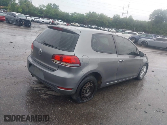 2011 Volkswagen Golf with VIN WVWBB7AJ7BW080691, listed as a IAAI auction lot 40066044 with 232,207 mi miles. Bid and sale history available at carsss.com. Image 4.