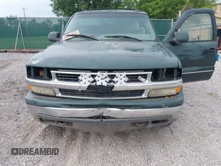 2001 Chevrolet Tahoe LT with VIN 1GNEC13T11R138465, listed as a IAAI auction lot 42447716 with Not provided miles and . Bid and sale history available at DreamBid. Image 6.