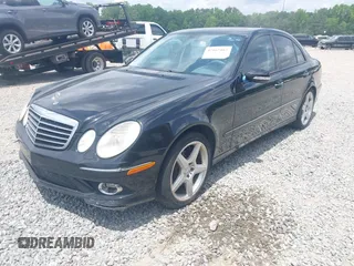 2009 Mercedes-Benz E 350 Luxury z VIN WDBUF87X39B388665, wystawiony jako IAAI lot #42165167 z przebiegiem 182 873 mil mil oraz . Historia ofert i sprzedaży dostępna na DreamBid. Obrazek 2.